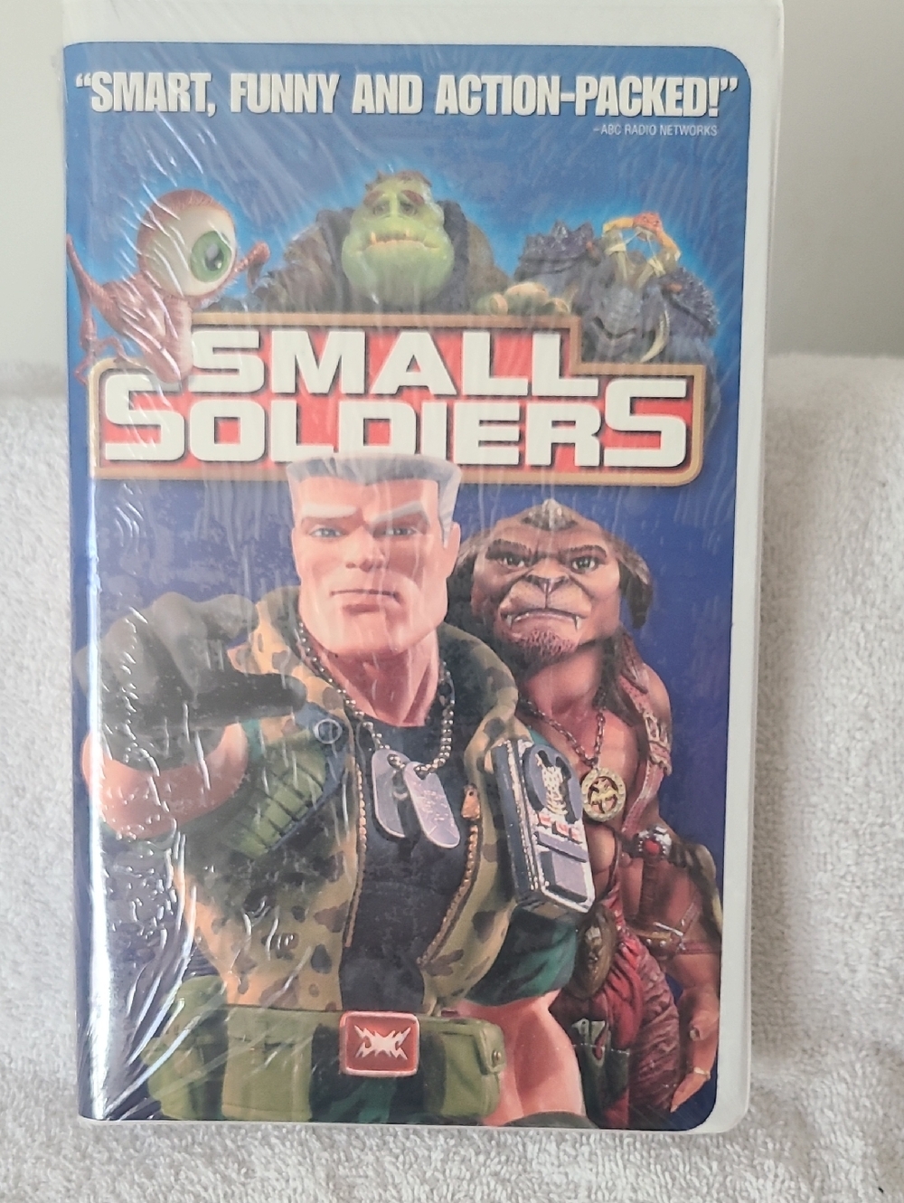 Small Soldiers Kids Movie DVD - Blue Cover
